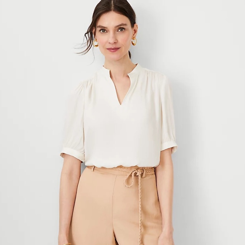 Ann Taylor Ivory Flowy Top Small NWT